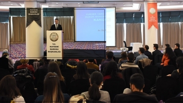 Av. Dr. Ögr. Üyesi Mustafa Okur'un Staj Eğitim Semineri'ne Konuşmacı Olarak Katılımı